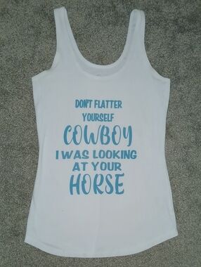 Women's White Scoop Neck Tank Top